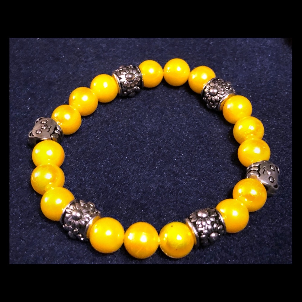 Bracelet with silver panda bears